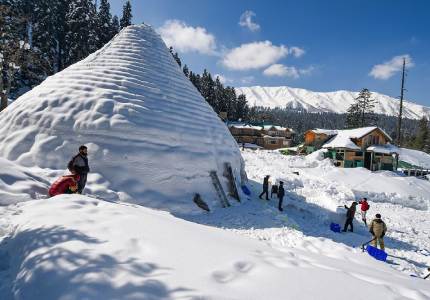 Best of Kashmir from Amritsar | Gulmarg, Sonmarg & Pahalgam Tour