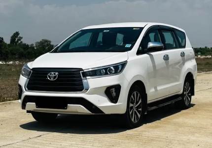 Innova Crysta Cabs