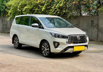 Innova Crysta Cabs
