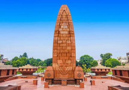 Amritsar to Dharamshala Tour Package