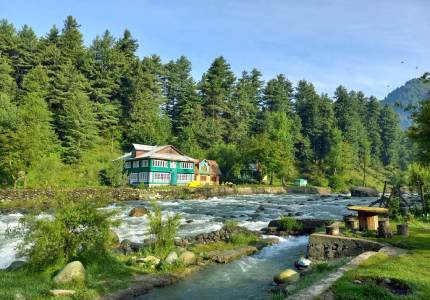 Best of Kashmir from Amritsar | Gulmarg, Sonmarg & Pahalgam Tour