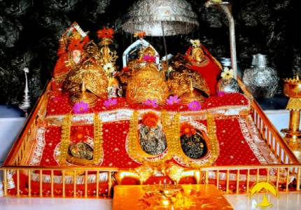Vaishno Devi Yatra with Srinagar Sightseeing Tour